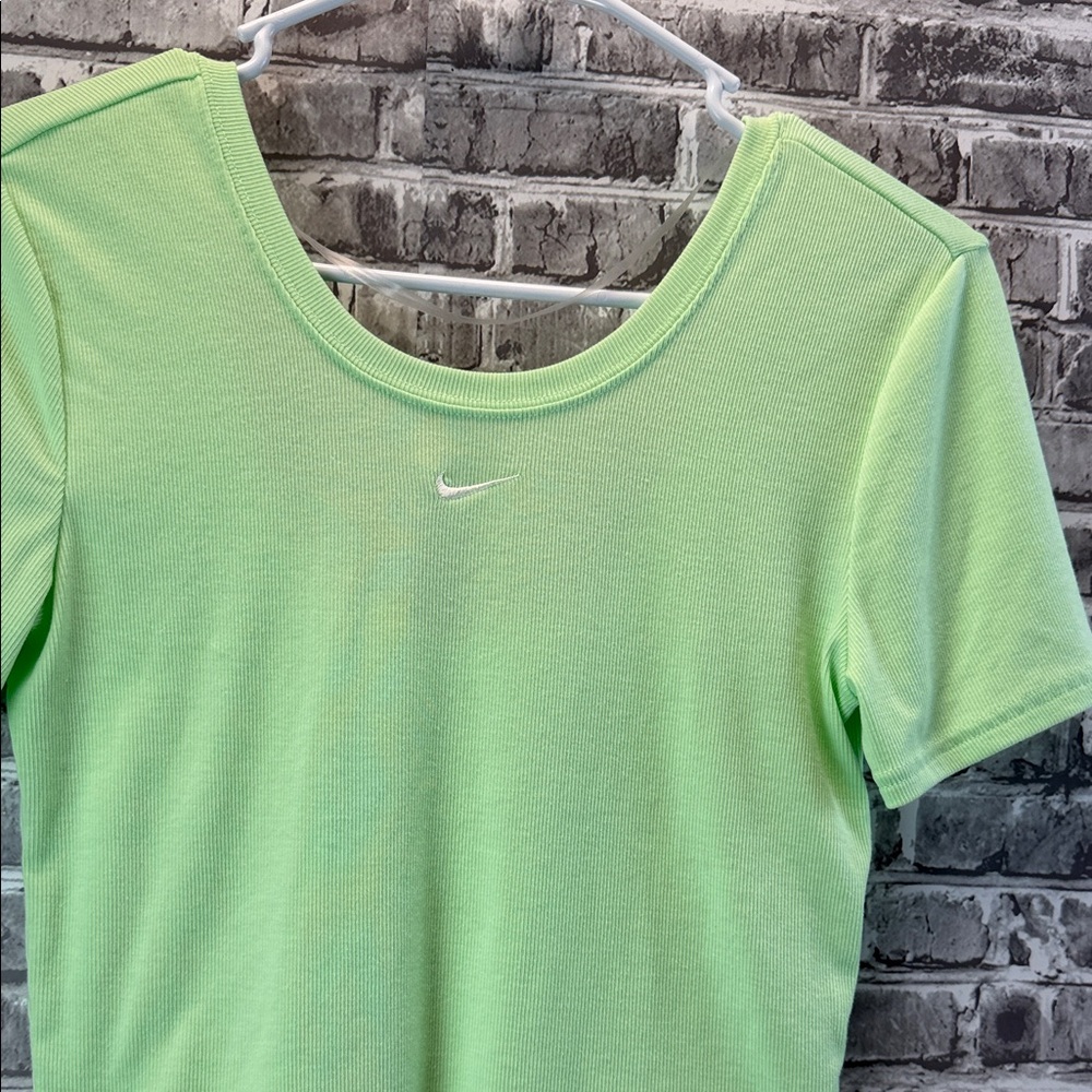 Nike Women's Lime Green Crop Top - Picture 2 of 8